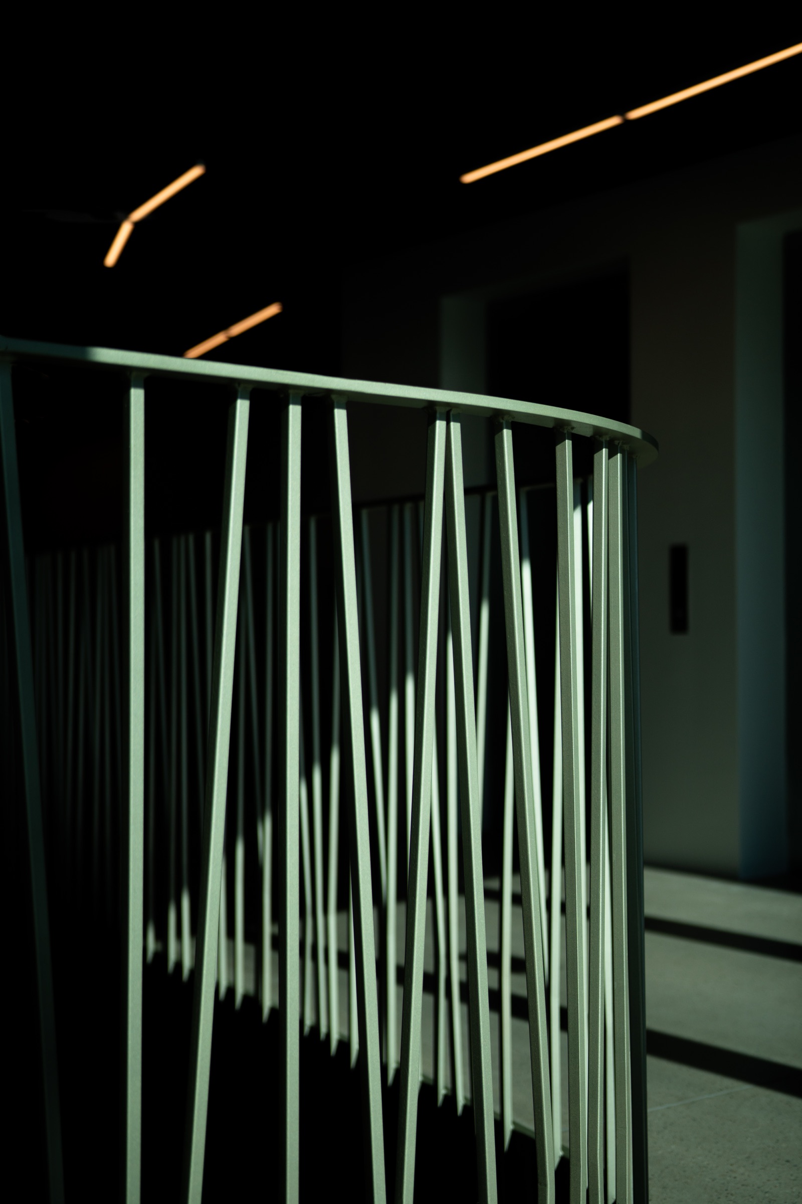 Still / Image 5