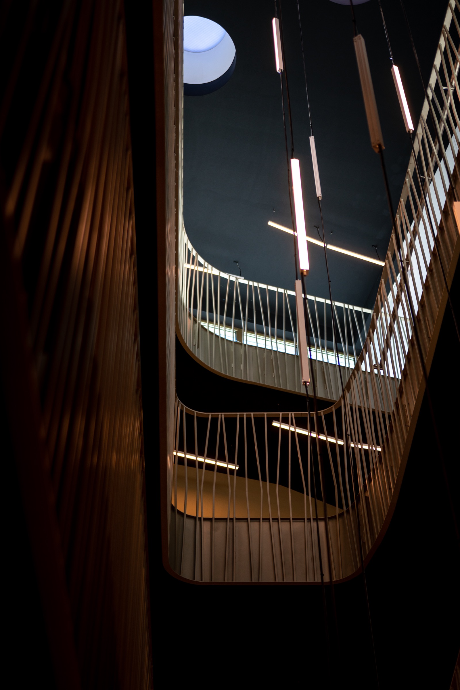 Still / Image 7