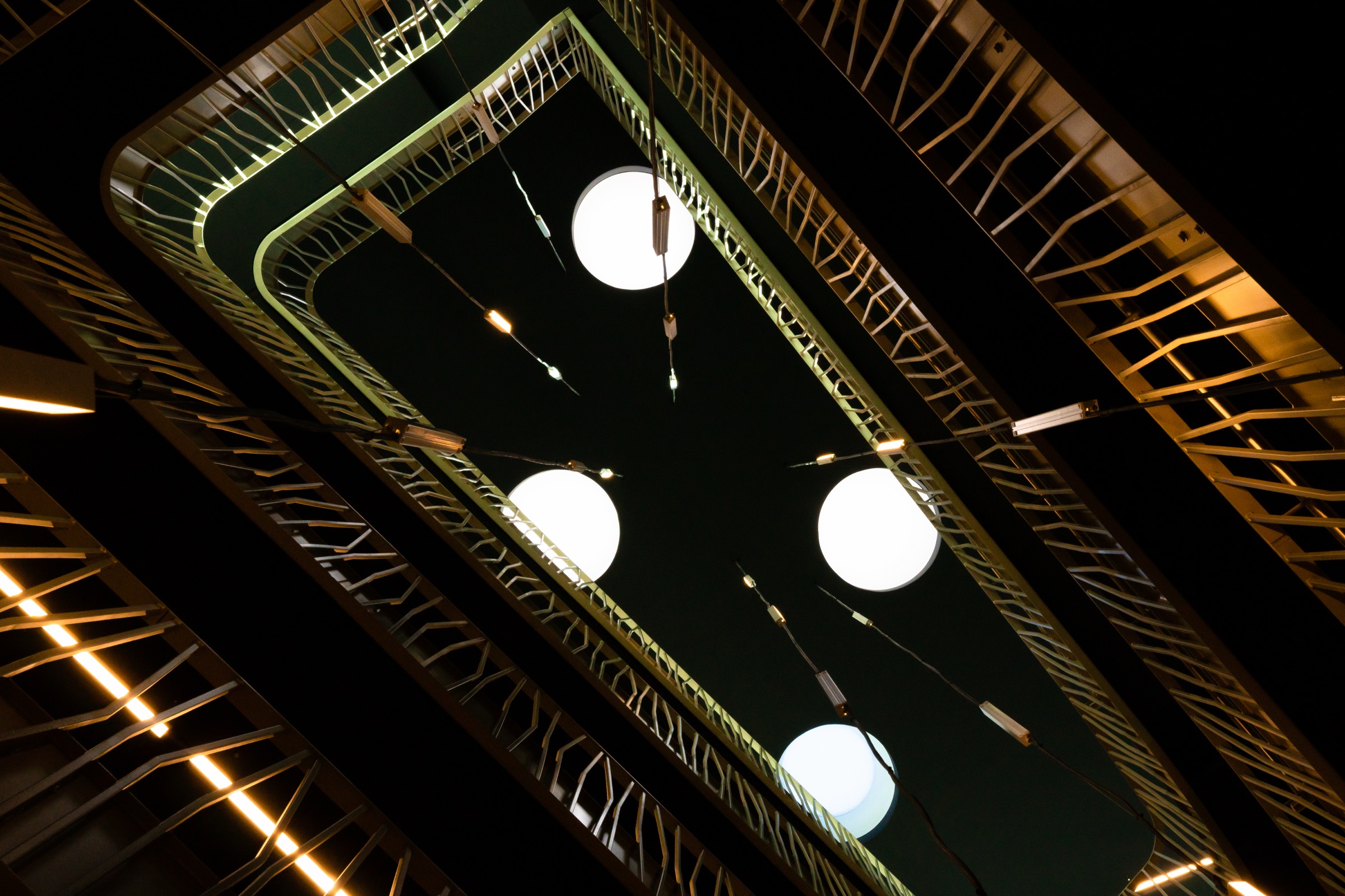 Still / Image 11
