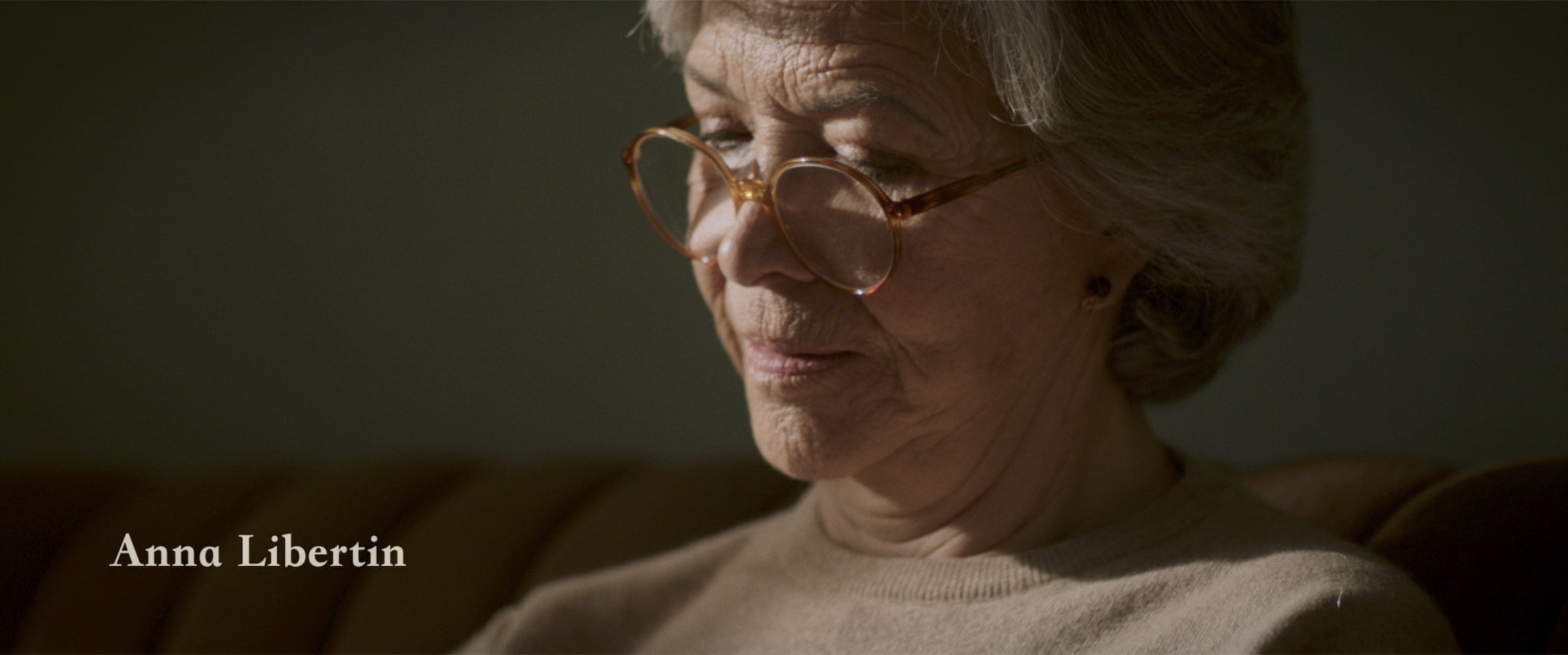 Still / Image 2