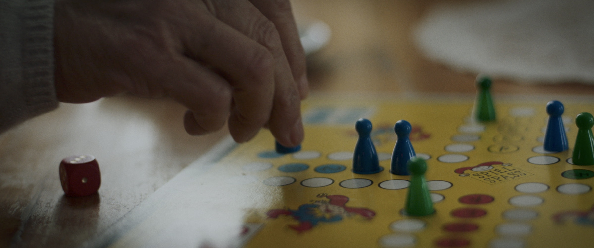 Still / Image 4